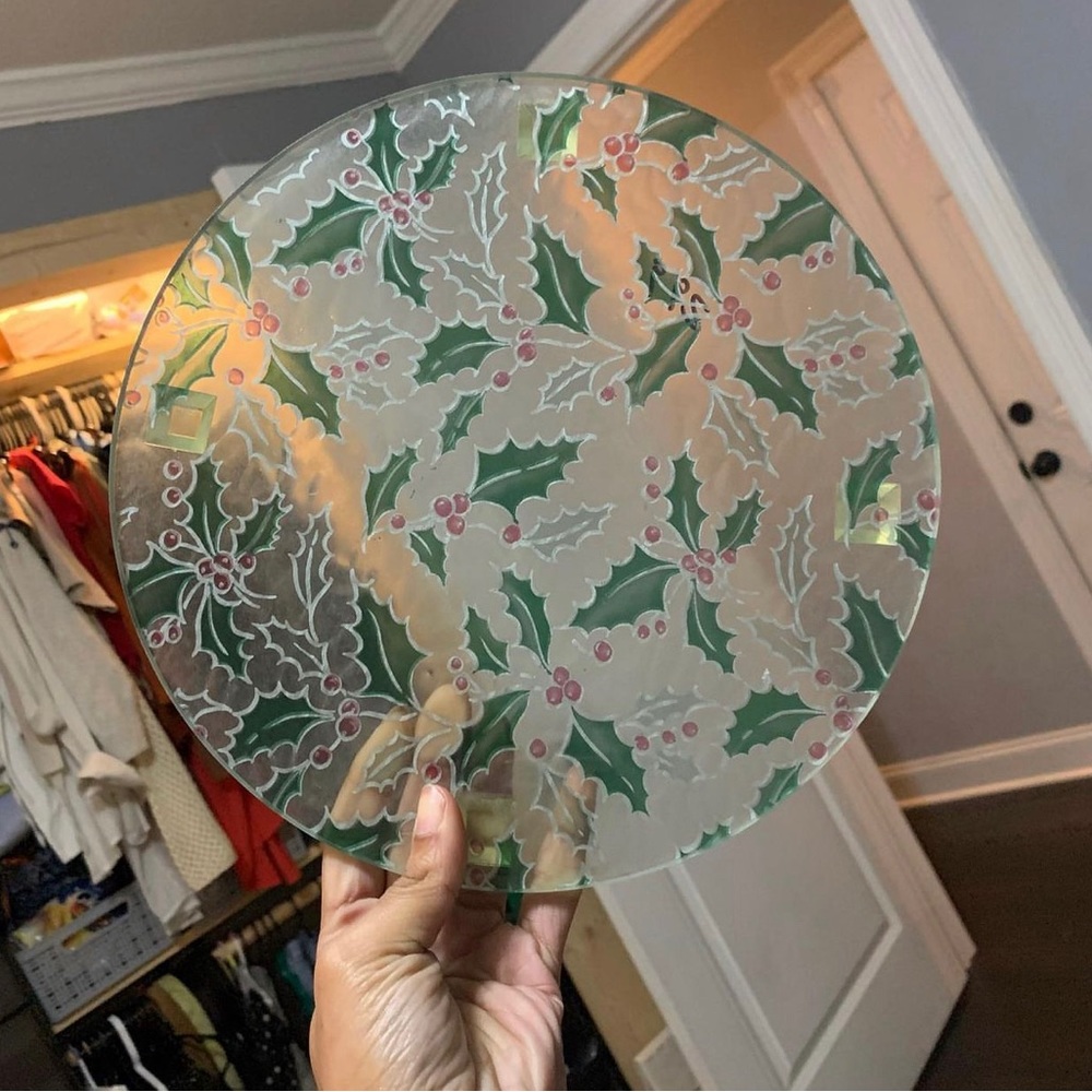 8in Circular Holly Cheese Platter